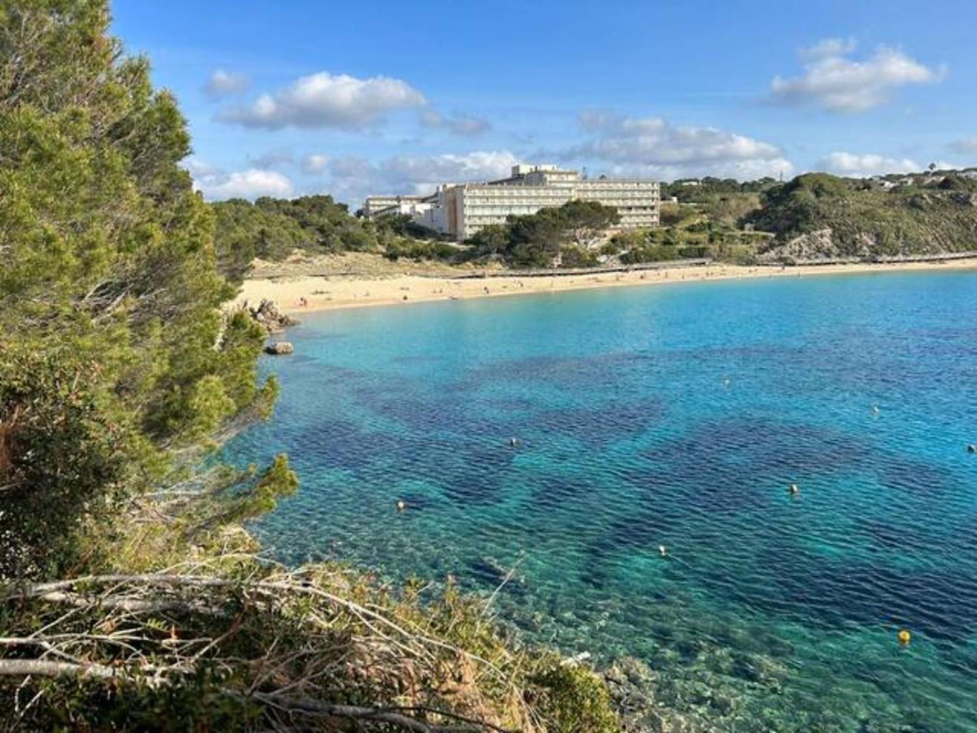 Апартаменты Arenal D'En Castell South Экстерьер фото